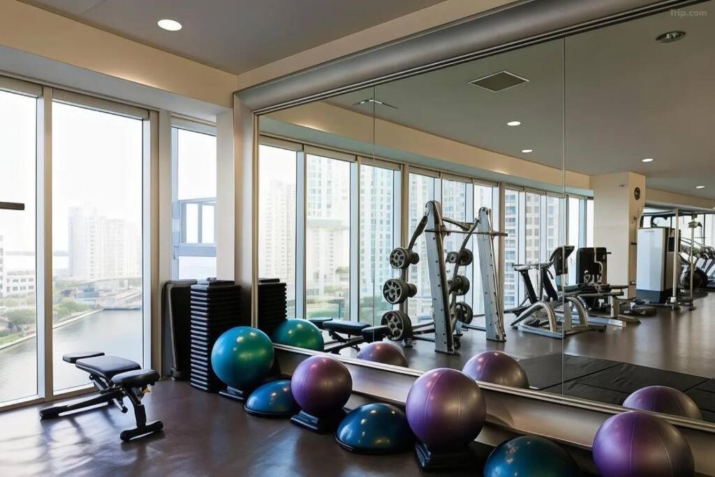 W Hotel Luxury High Rise Маями Екстериор снимка