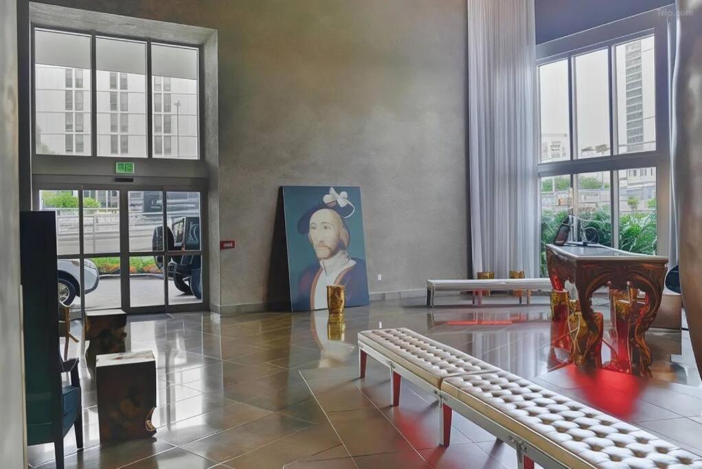 W Hotel Luxury High Rise Маями Екстериор снимка